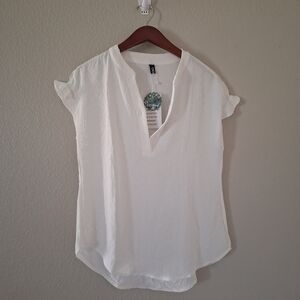 Elegant White V-Neck Blouse